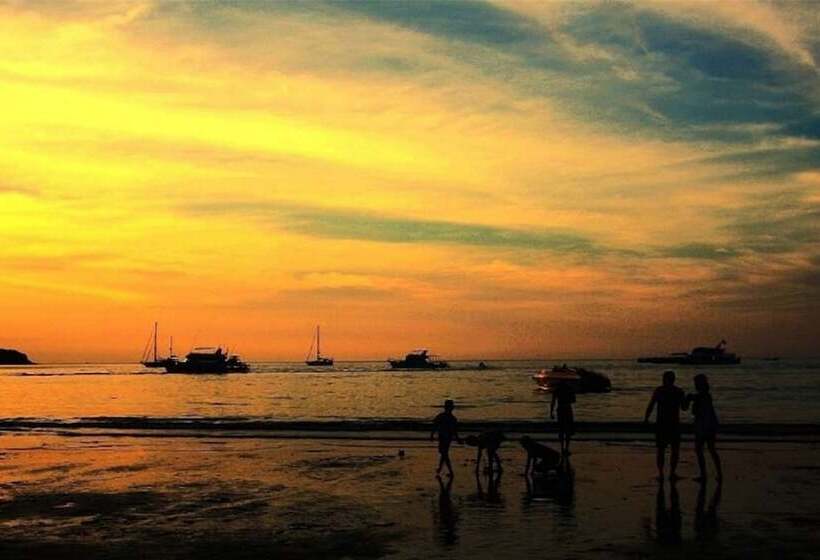 The Deck Patong By Vip