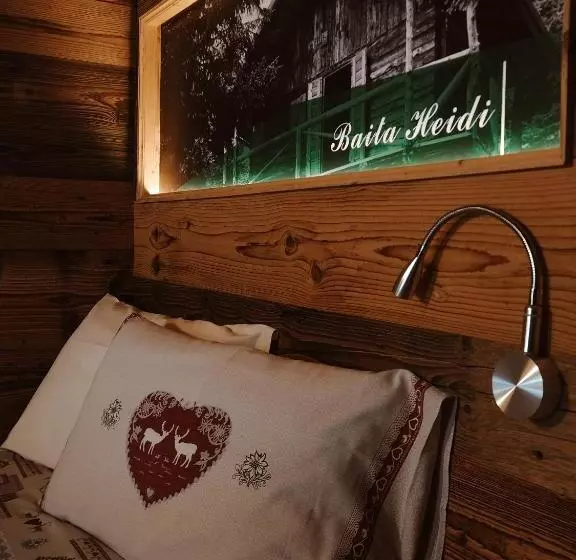 ユースホステル Locanda La Baita