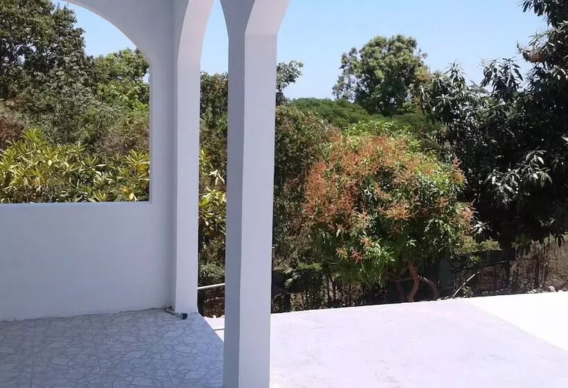 تختخواب و صبحانه The Tomlinson S House