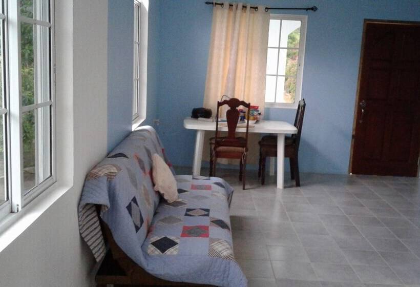 تختخواب و صبحانه The Tomlinson S House