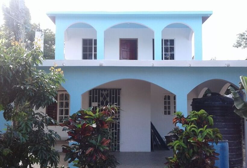 تختخواب و صبحانه The Tomlinson S House