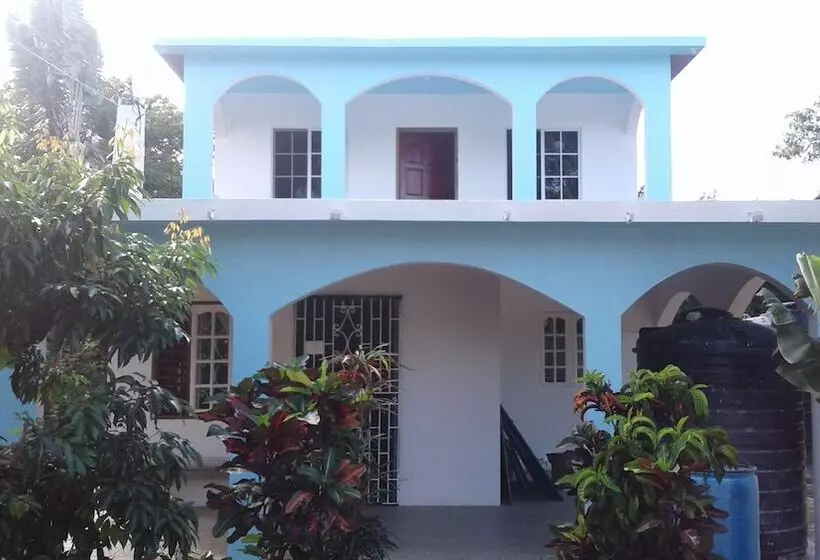 تختخواب و صبحانه The Tomlinson S House