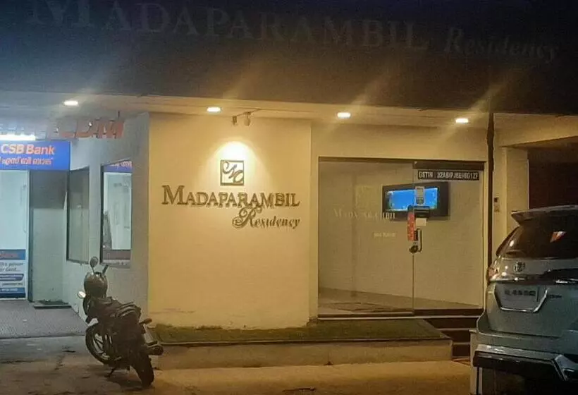 هتل Madaparambil Residency