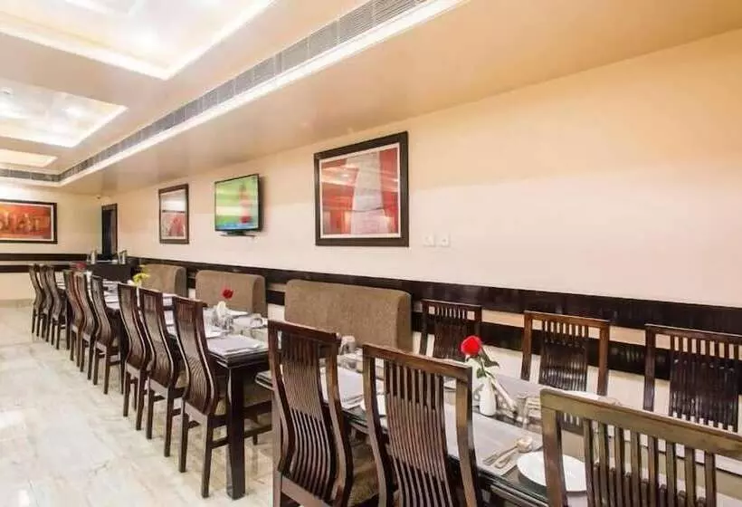 Hotel Madhuvan Palace