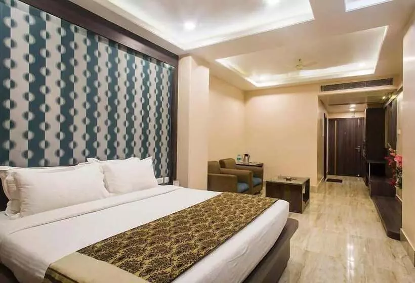 Hotel Madhuvan Palace