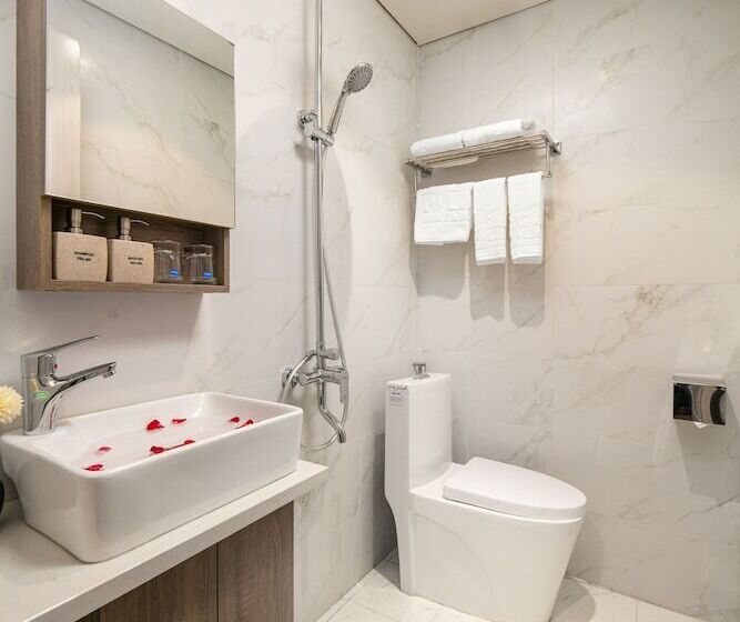 هتل P Link Home &