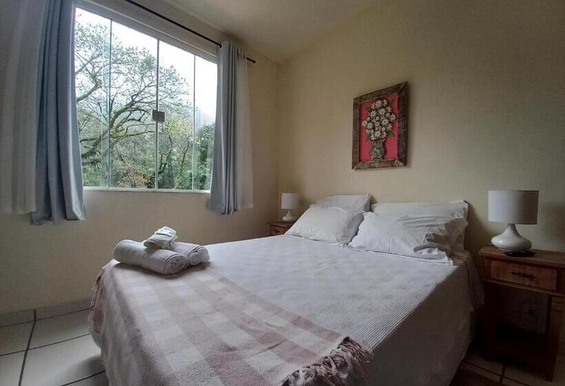 Hotel Pousada Green Garden