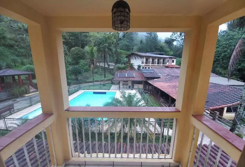 Hotelli Pousada Green Garden