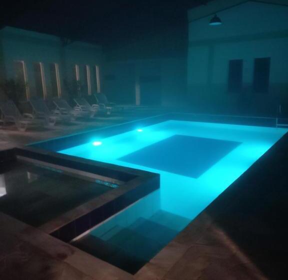 Hotel Pousada Green Garden