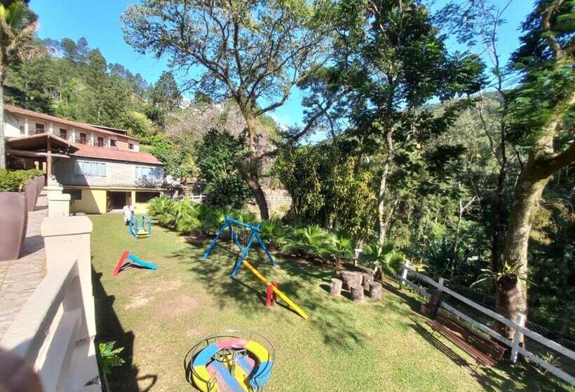 Hotel Pousada Green Garden