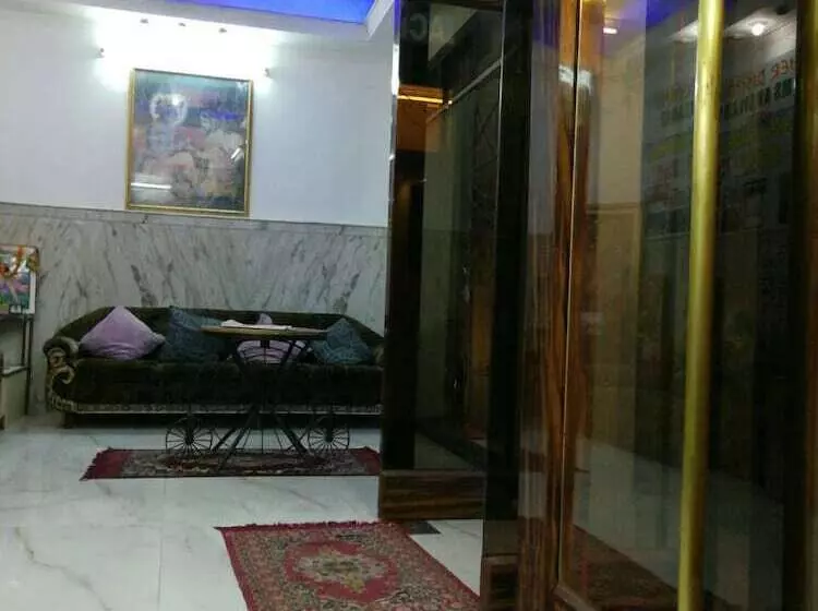 Majatalo Prince Palace