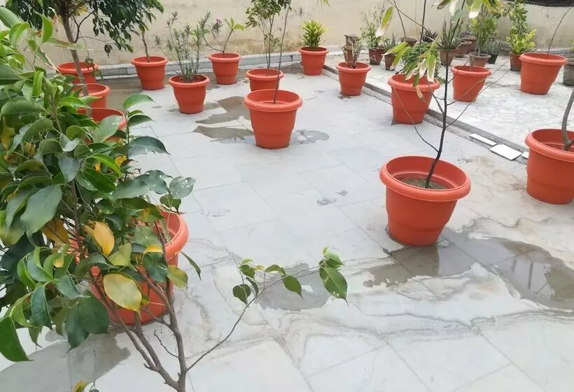 Majatalo Prince Palace