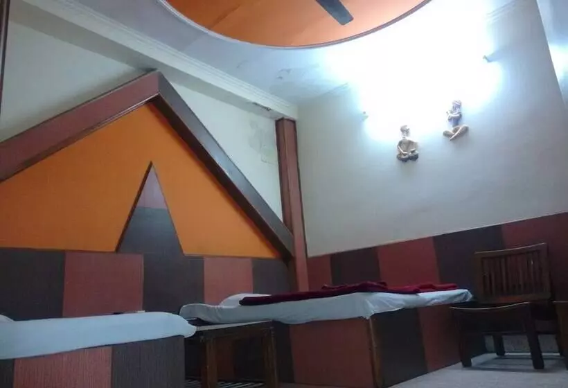 Majatalo Prince Palace