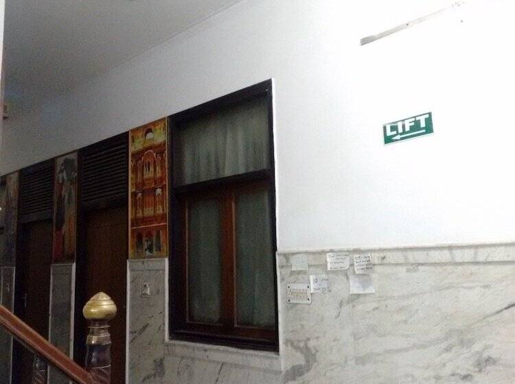 Пансион Prince Palace