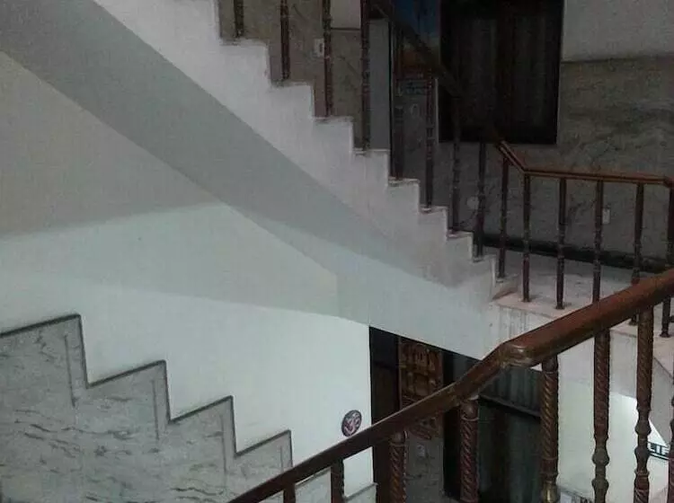 Majatalo Prince Palace