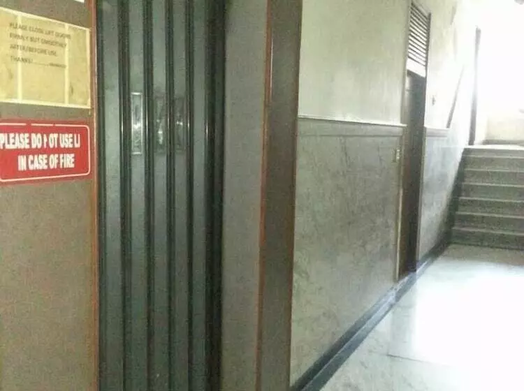 Majatalo Prince Palace