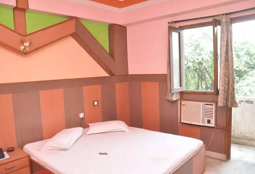 Majatalo Prince Palace