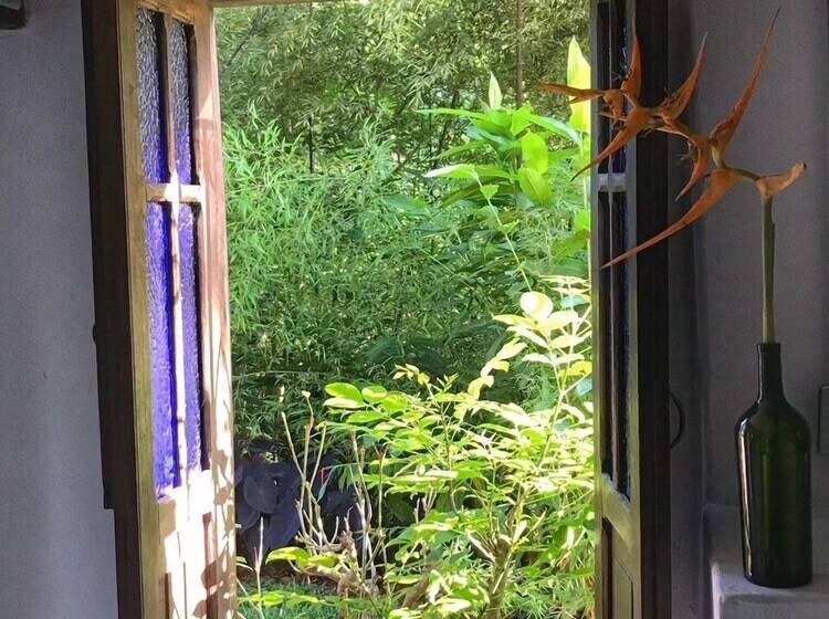 Viga Vieja El Jardin By Nomad Guru