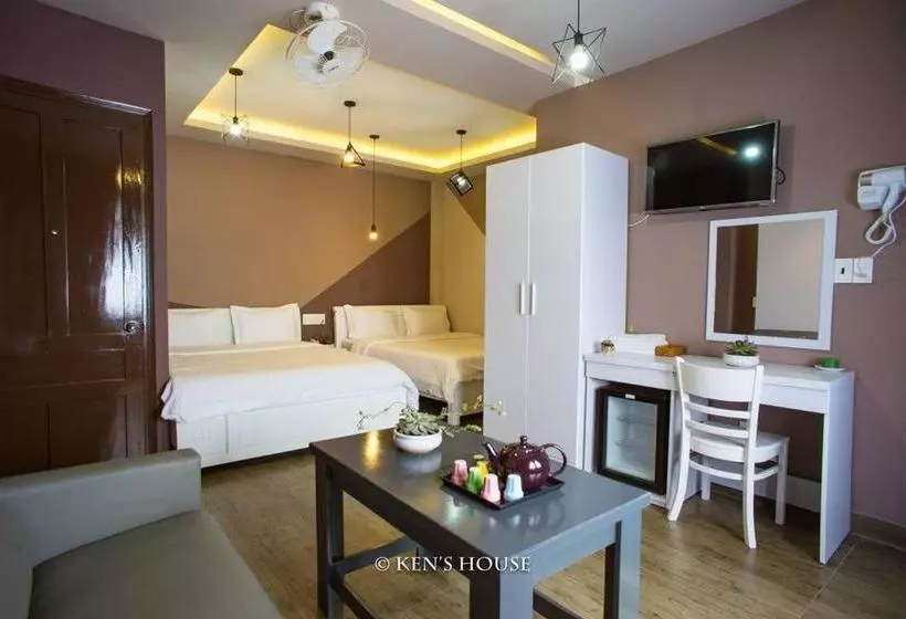 هتل Ken S Backpackers