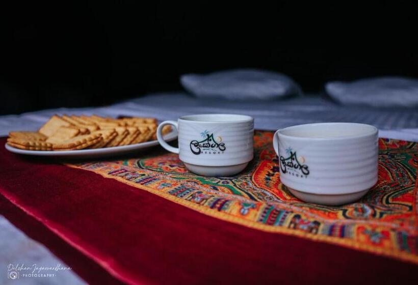 בית מלון כפרי Lakegala Resort