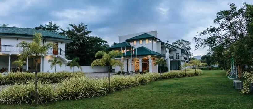 Hotelli Lakegala Resort