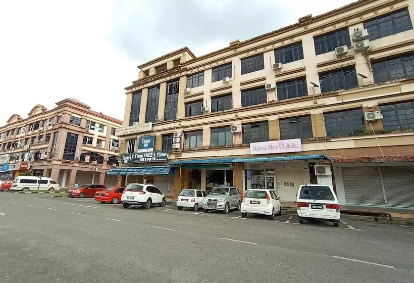 هتل Oyo 90117 Grand Inn