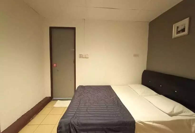 هتل Oyo 90117 Grand Inn