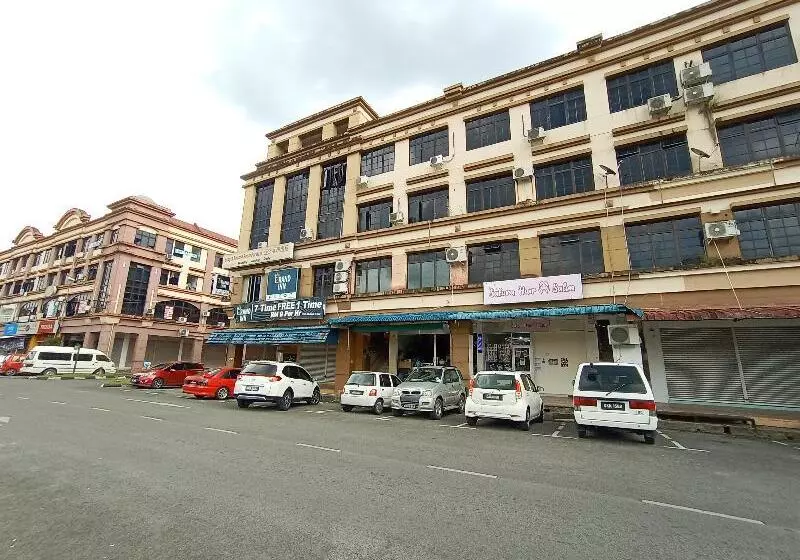 هتل Oyo 90117 Grand Inn