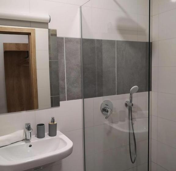 فندق Penzion Don