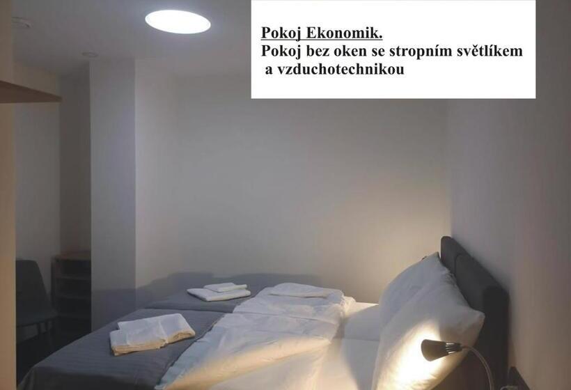 فندق Penzion Don