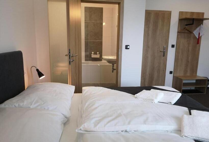 فندق Penzion Don