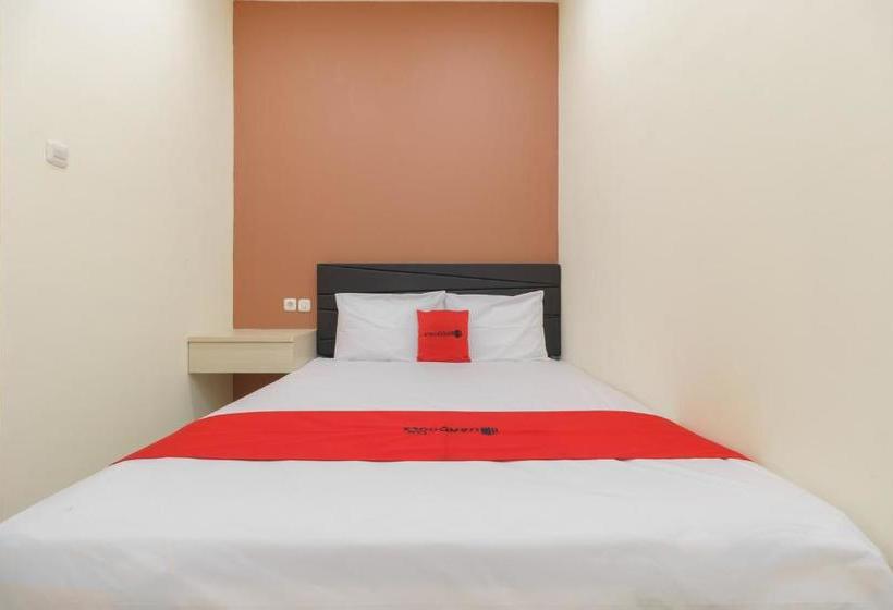 Hotel Reddoorz Syariah Near Summarecon Mall Serpong 2