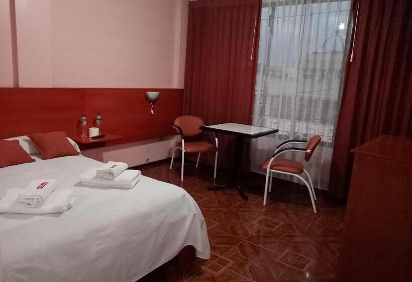 פנסיון Hostal Sauna Water Palace