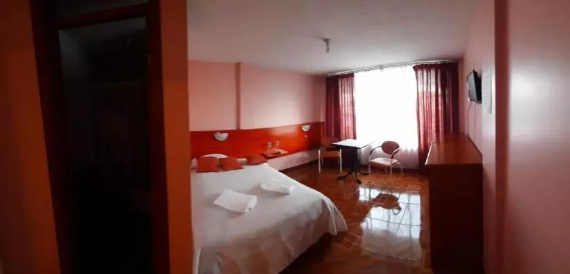 ペンション Hostal Sauna Water Palace