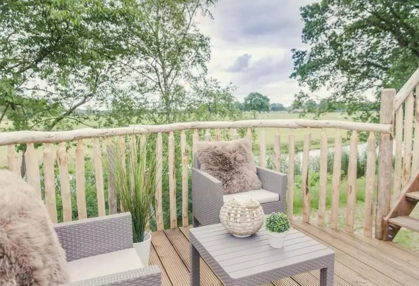 استراحتگاه Tree House