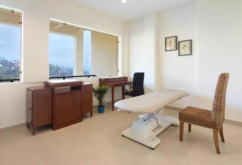 Suryavilas Luxury Resort & Spa