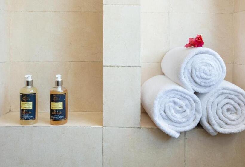 Suryavilas Luxury Resort & Spa