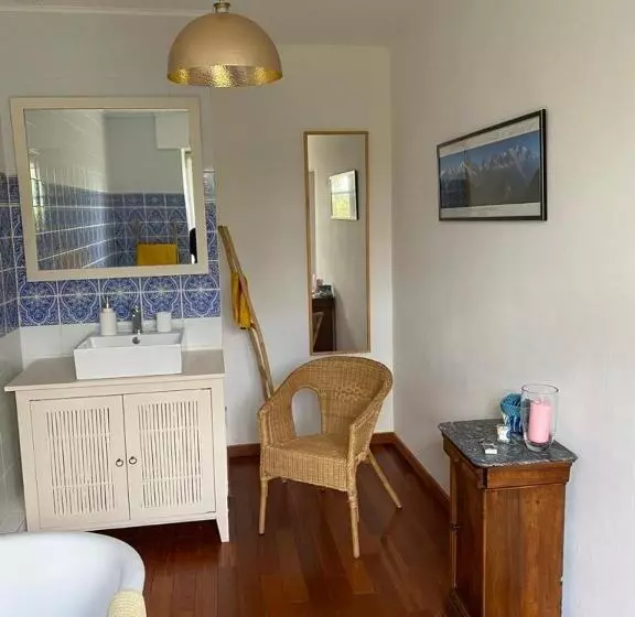 Aamiaismajoitus (B&B) Le Jardin Dans Les Vignes