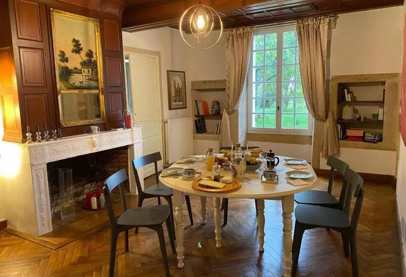 Aamiaismajoitus (B&B) Le Jardin Dans Les Vignes