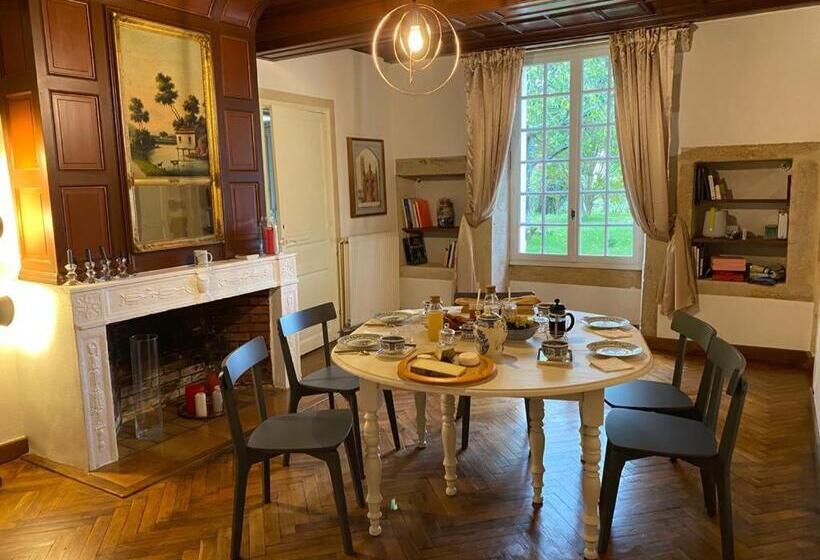 مبيت وإفطار Le Jardin Dans Les Vignes