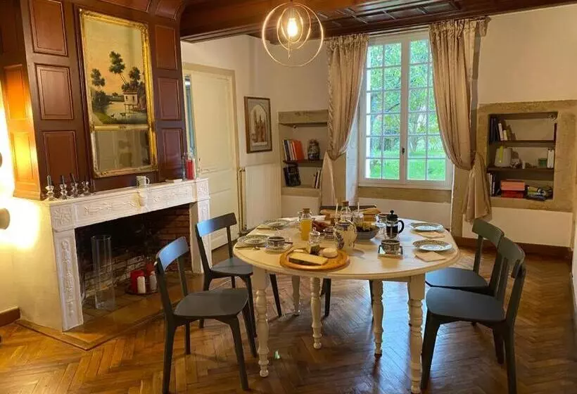 Aamiaismajoitus (B&B) Le Jardin Dans Les Vignes