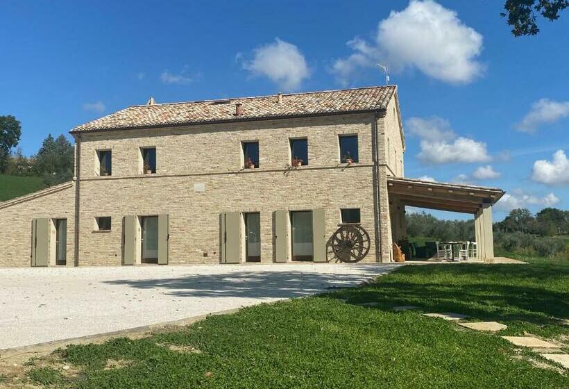 ホテル Casale Dei Cinque Colli