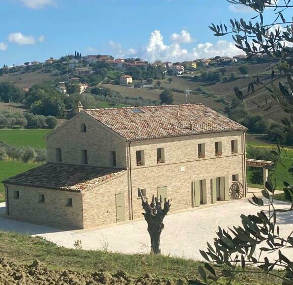 ホテル Casale Dei Cinque Colli