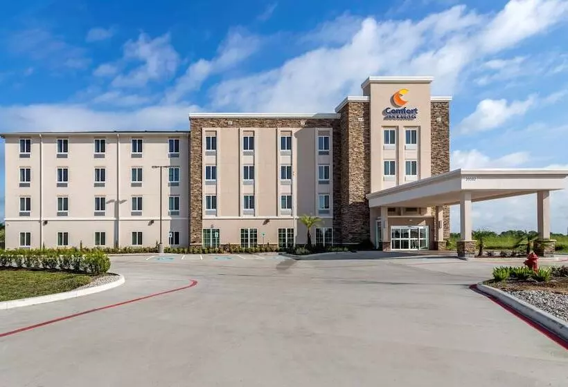 Hotelli Comfort Inn & Suites