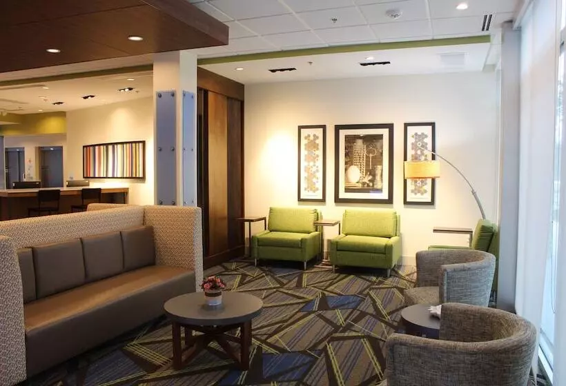 Hotelli Holiday Inn Express & Suites Latta By Ihg