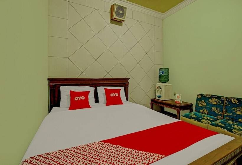 هتل Oyo 90031 Villa Papada