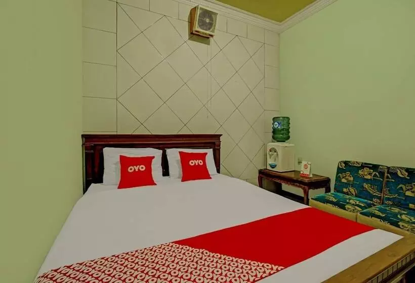 Hotel Oyo 90031 Villa Papada