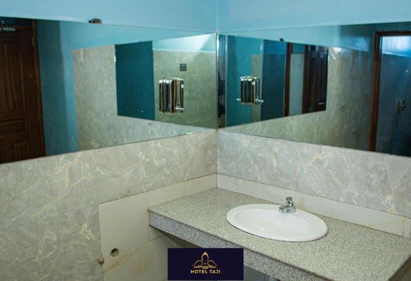 هتل Taji