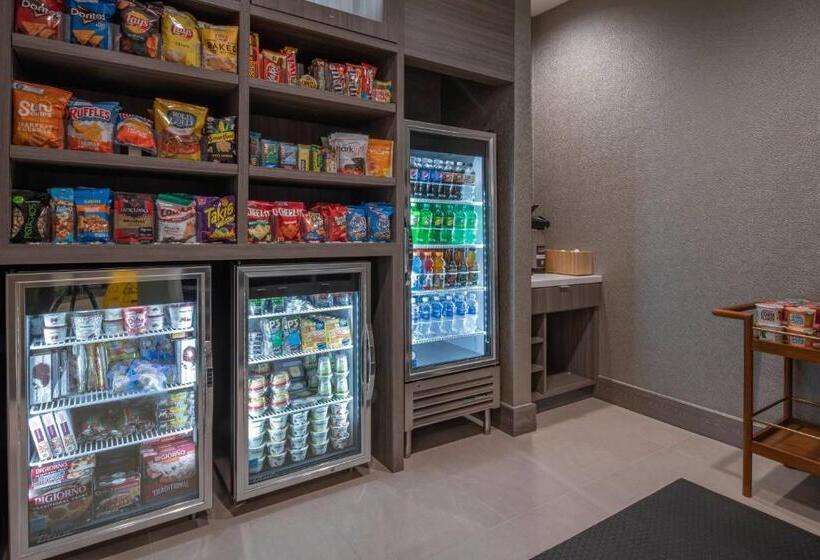 Отель Towneplace Suites By Marriott Wrentham Plainville