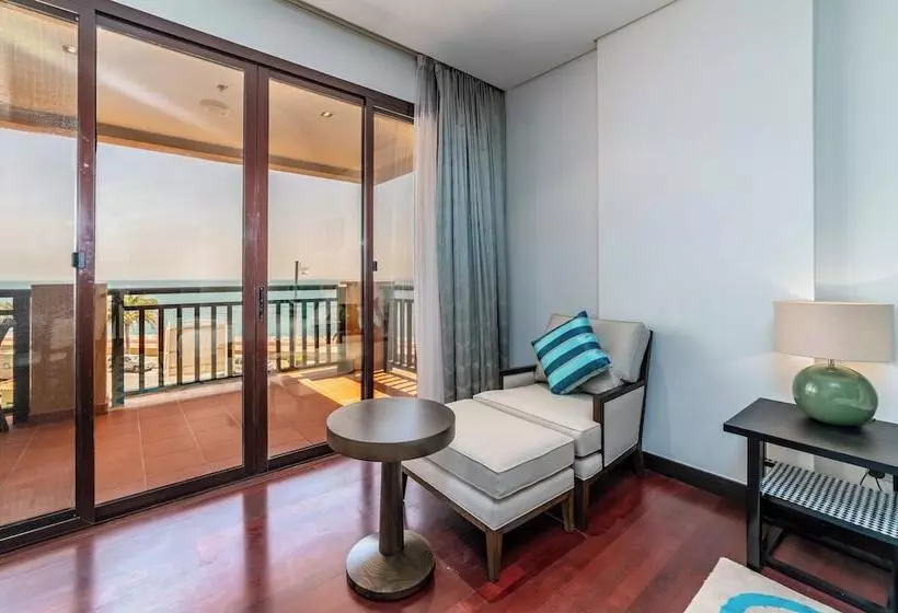 Luxe Getaways Palm Jumeirah